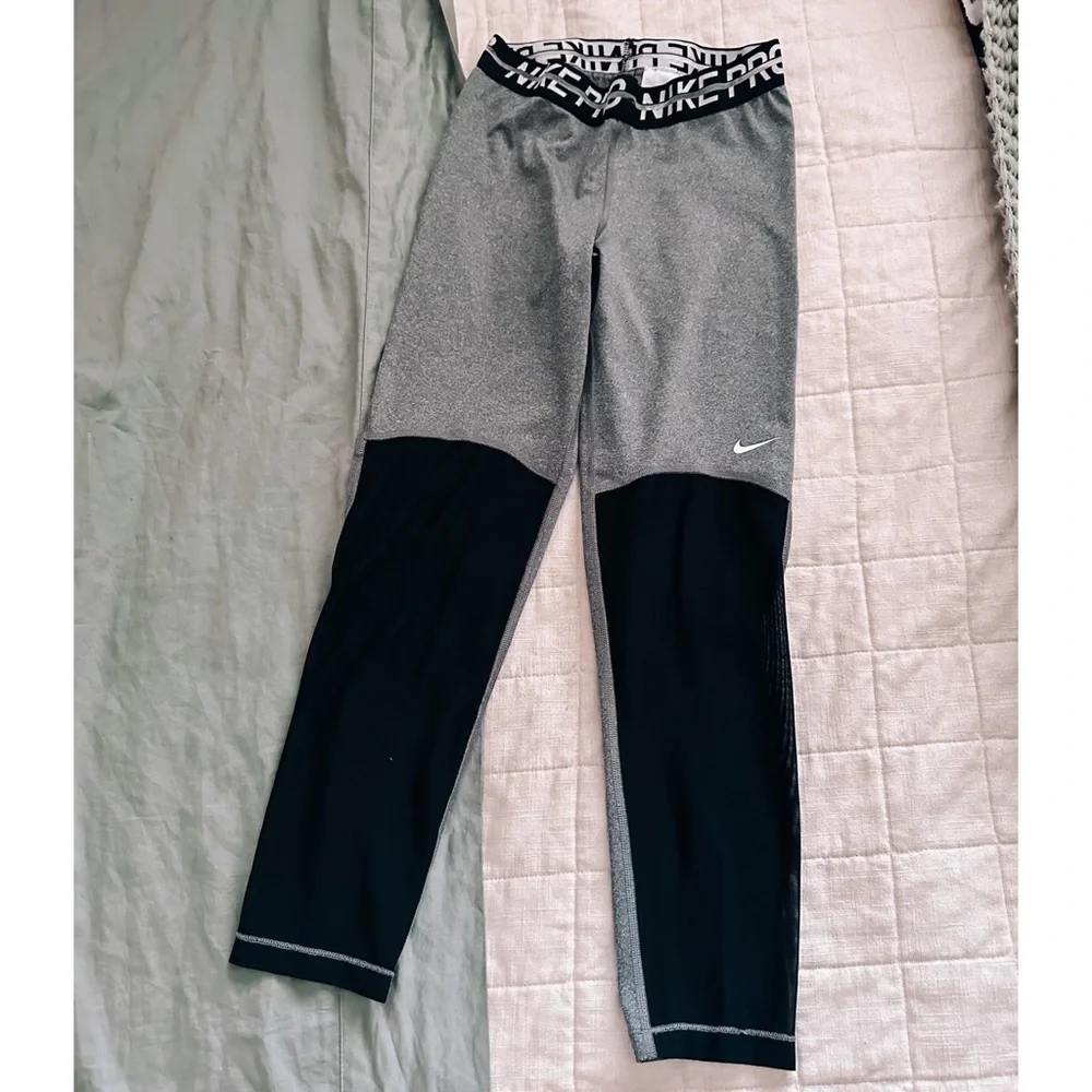 nike pro cropped leggings - Picture 2 of 4